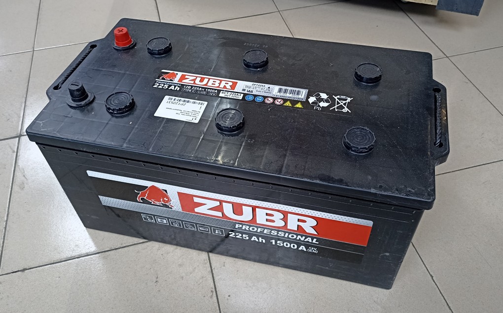 Аккумулятор (225Ah/1500А/12V) ZUBR ZPT2253